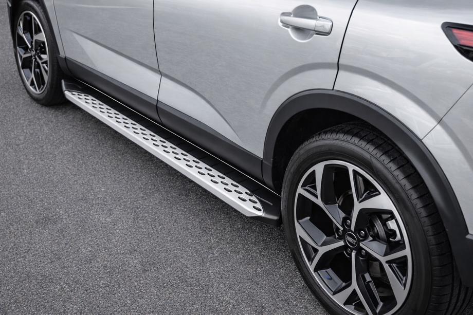 Nissan Qashqai 2021- Progi Boczné Shining V1 (2 szt., Aluminium) Zdjęcia 1