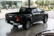 Toyota Hilux 2015- Progi Boczné Shining V1 (2 szt., Aluminium) zdjęcia 1