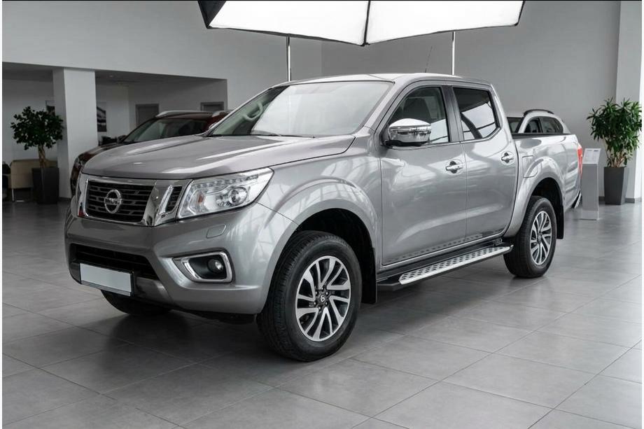 Nissan Navara/NP300 2016- Progi Boczné Shining V1 (2 szt., Aluminium) Image