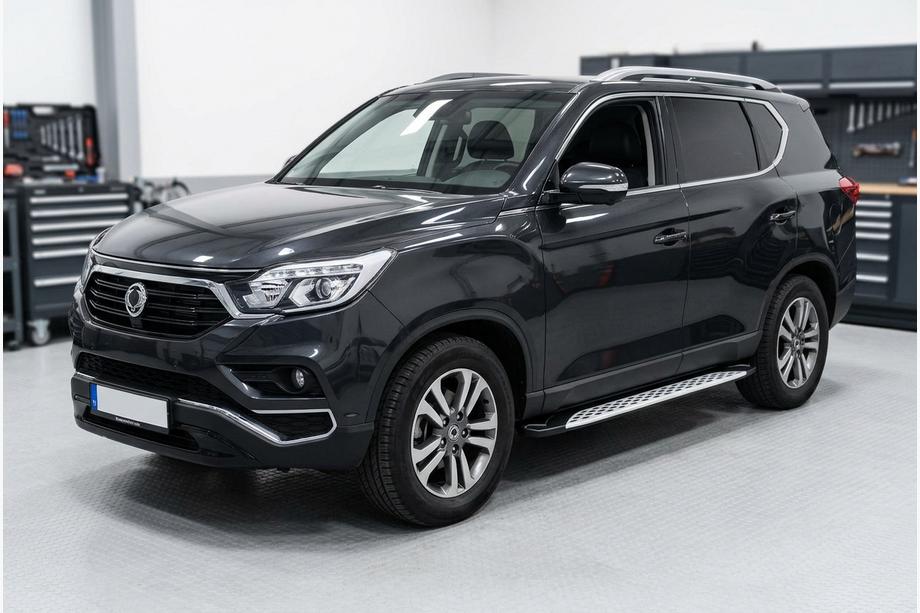 SsangYong Rexton II 2017- Progi Boczné Shining V1 (2 szt., Aluminium) Image