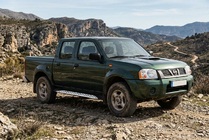 Nissan NP300 1999-2015 Progi Boczné Shining V1 (2 szt., Aluminium) zdjęcia 1