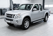 Isuzu D-Max 2002-2011 Progi Boczné Shining V1 (2 szt., Aluminium) zdjęcia 1