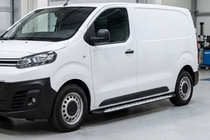 Opel Vivaro 2019- Progi Boczné Shining V1 (2 szt., Aluminium) Krótki Rozstaw Osi zdjęcia 1