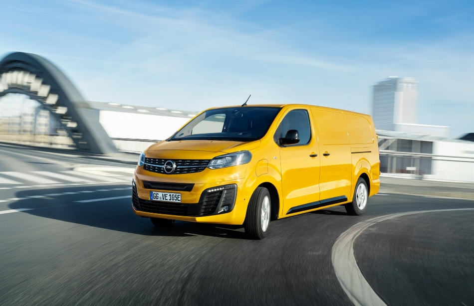 Opel Vivaro-e: elektryczny van do użytku służbowego i rekreacyjnego