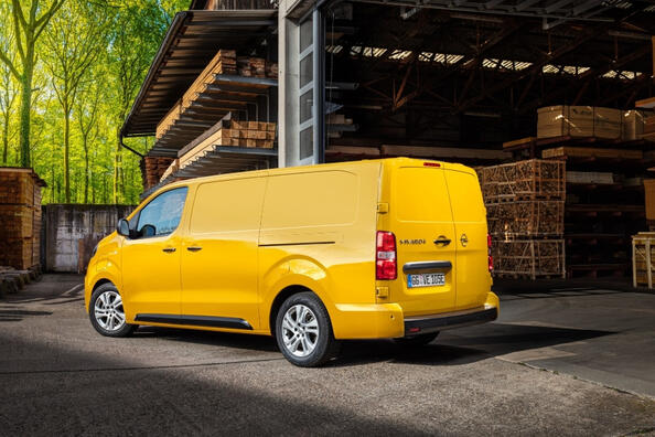 Opel Vivaro-e: elektryczny van do użytku służbowego i rekreacyjnego Zdjęcie 4