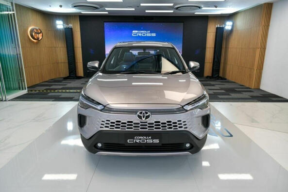 Toyota Corolla Cross: zaktualizowany crossover 2024 roku