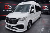 Mercedes Sprinter W907/W910 2018- Przedni zderzak z kratką ABS (zagruntowany do malowania) zdjęcia 1