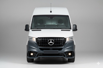 Mercedes Sprinter W907/W910 2018- Przedni zderzak z grillem V2 (AMG) zdjęcia 8