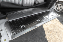 Toyota Land Cruiser 200 2007-2021 Zestaw wstawek do bagażnika ze stali nierdzewnej zdjęcia 3