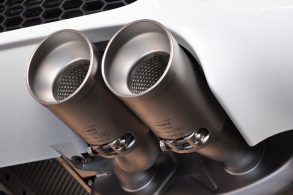 Mocowanie tłumika: korzyść czy szkoda?