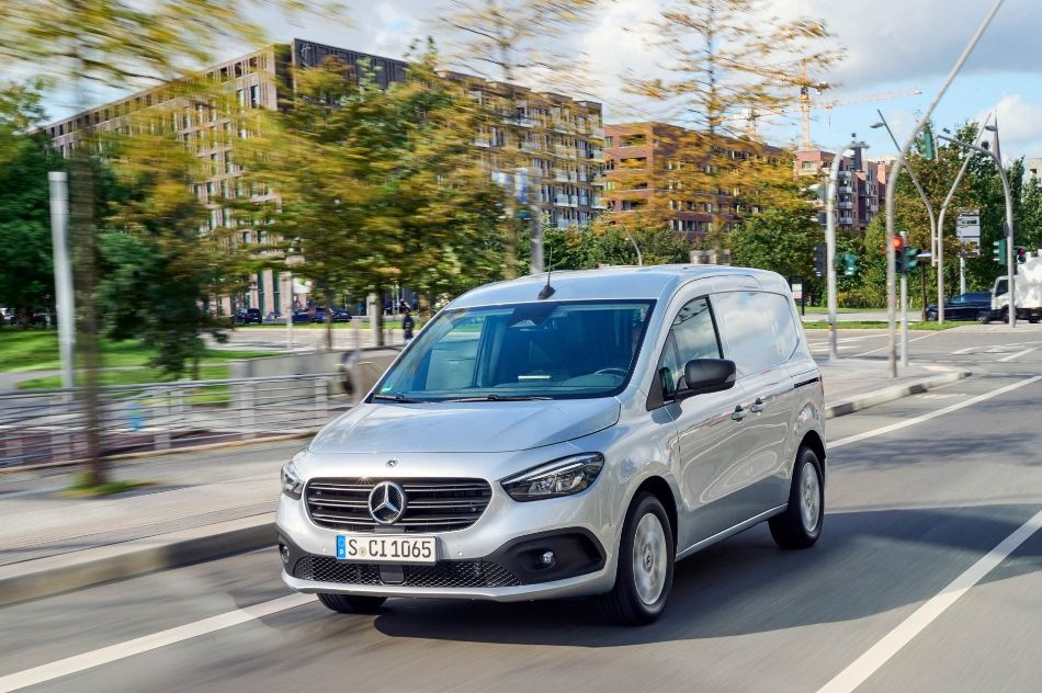 Przegląd kompaktowego miejskiego vana Mercedes-Benz Citan Furgon