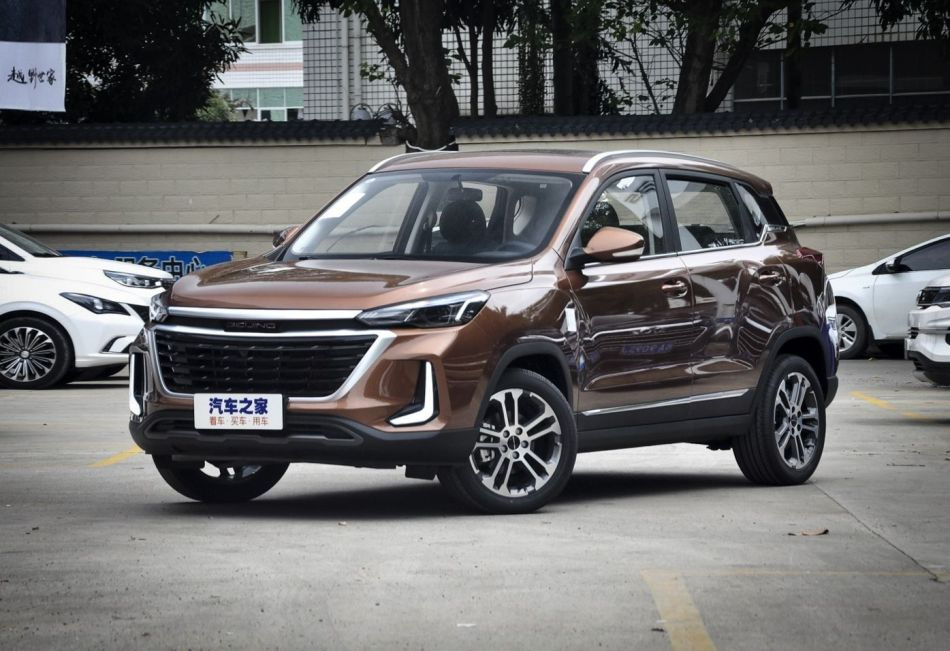 BAIC X3 drugiej generacji: kompaktowy i stylowy crossover