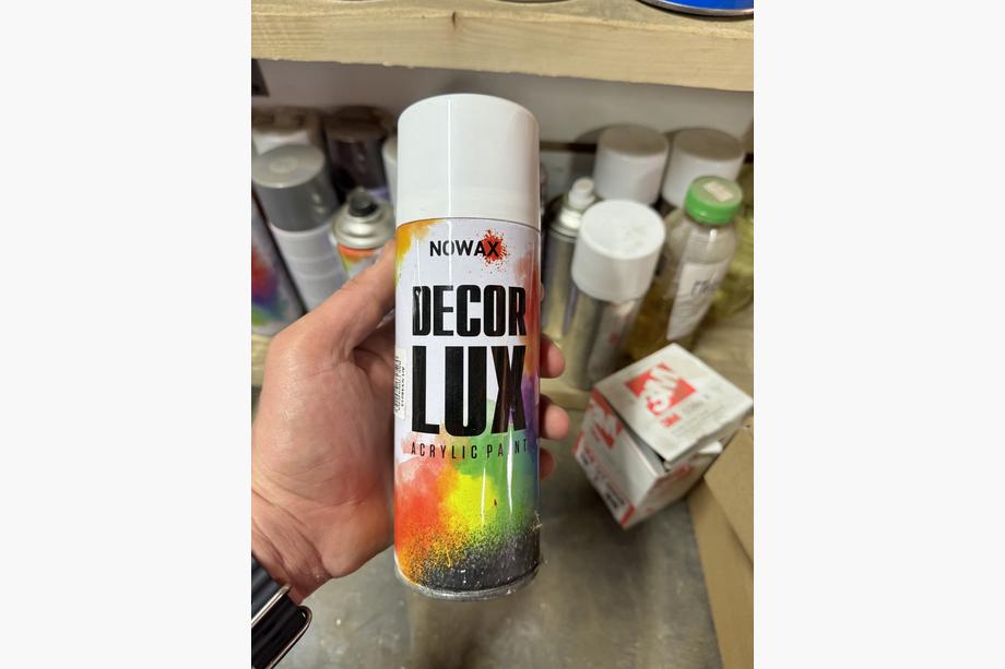 Lakier w Sprayu Czarny 400ml (Novatex) Image