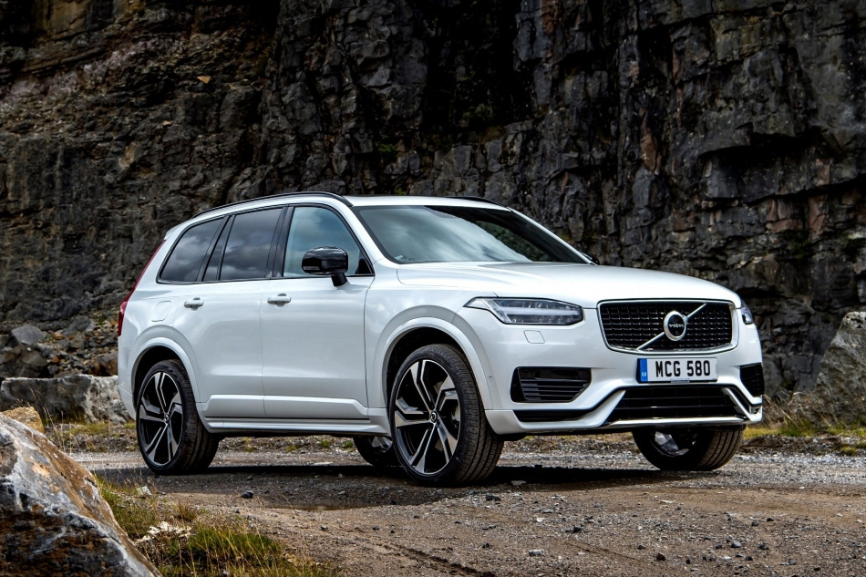 Volvo XC90: recenzja zaktualizowanego SUV-a drugiej generacji