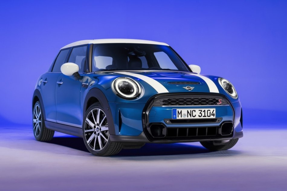 MINI Hatchback 5D: recenzja kompaktowej generacji hatchbacka III