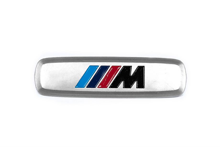 BMW Aluminiowy emblemat do dywaników samochodowych (1 szt., M Series) Zdjęcia 1