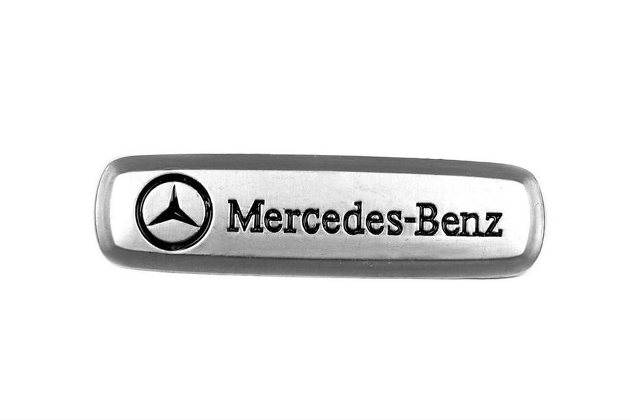Mercedes-Benz Mercedes Aluminiowa Emblemat na dywaniki (1 szt) Zdjęcia 1