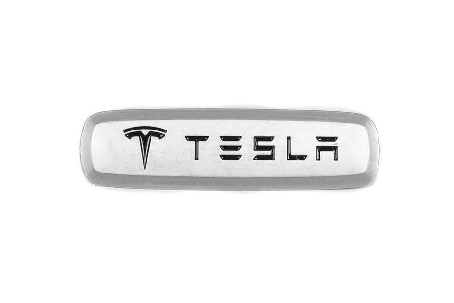 Tesla Emblemat aluminiowy do dywaników (1 szt) Image