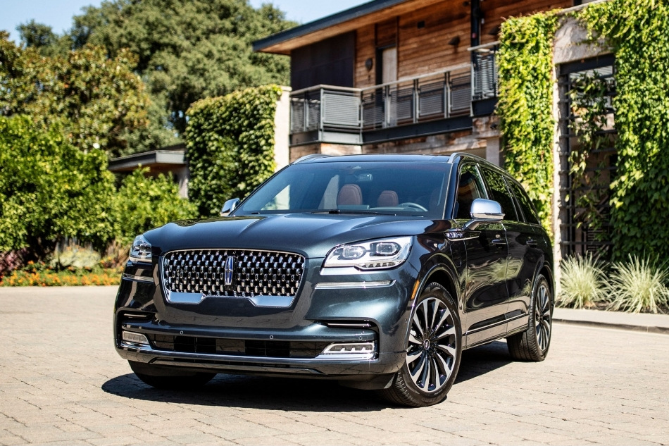 Lincoln Aviator: luksusowy amerykański SUV