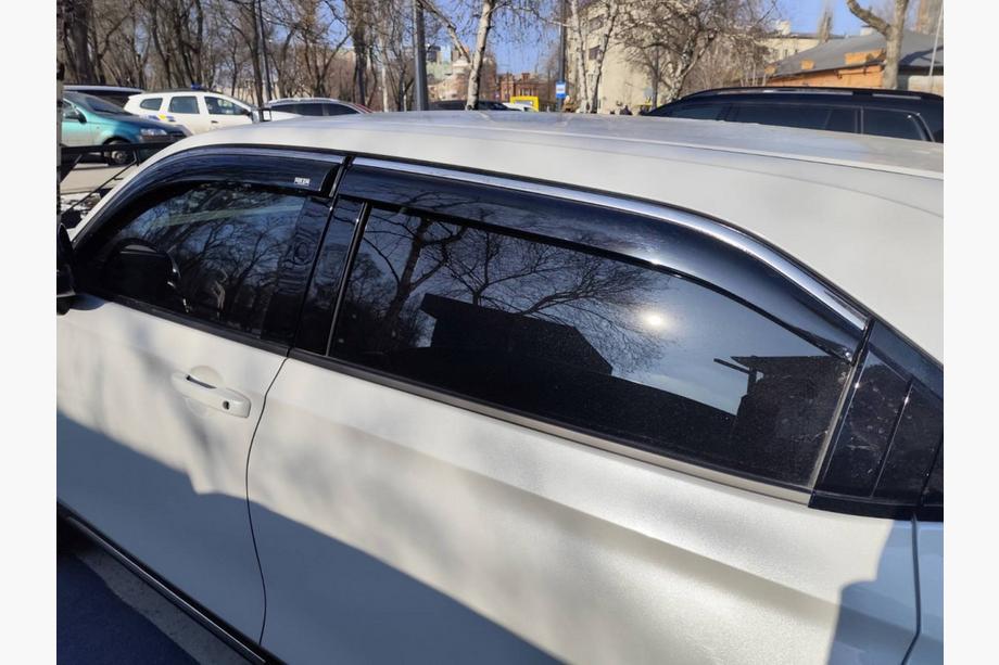 Honda eNS1 2022- Deflektory szyb z listwą chromowaną (4 szt, Niken) Zdjęcia 5