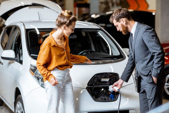 Na co zwrócić uwagę kupując używany samochód elektryczny Zdjęcie 1