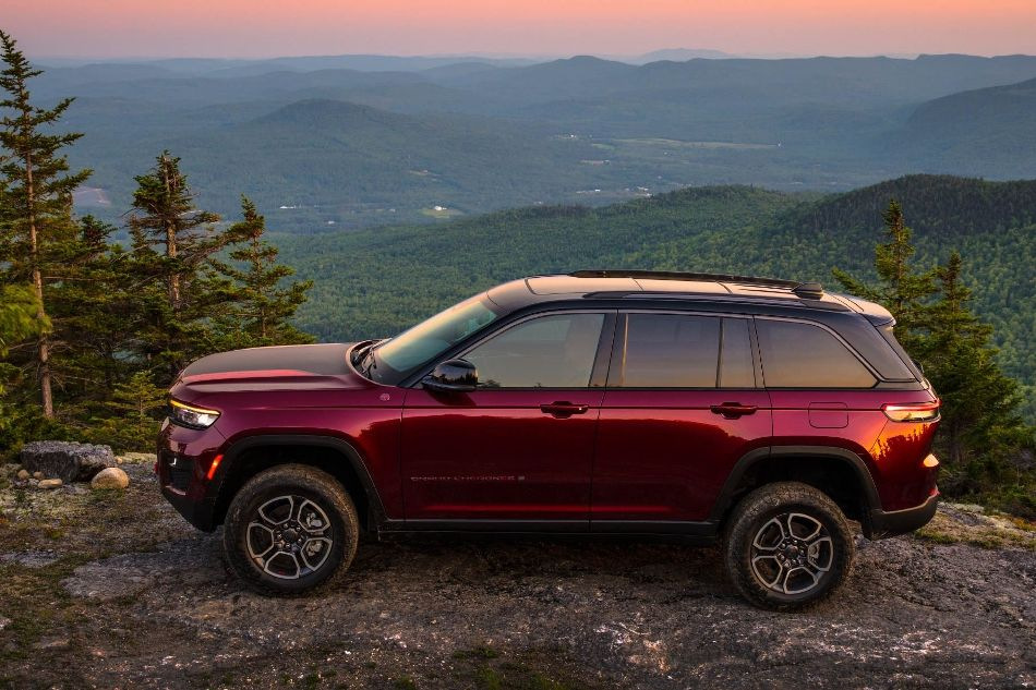 Jeep Grand Cherokee: recenzja wysokiej klasy SUV-a