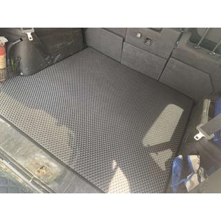 Mata bagażnika EVA (czarna) Nissan Pathfinder R51 2005-2014 zdjęcia 3
