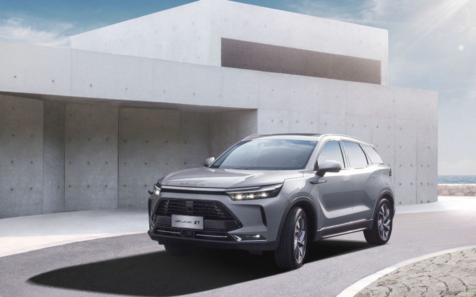 BAIC X7: stylowy konkurent w segmencie crossoverów średniej wielkości