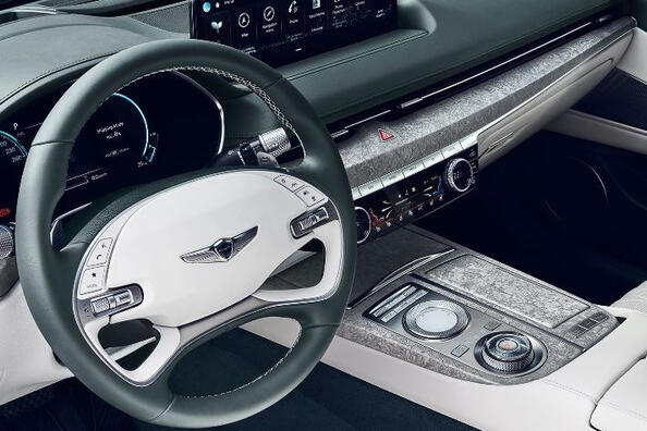 Recenzja zelektryfikowanego sedana Genesis G80: zelektryfikowany luksus Zdjęcie 5