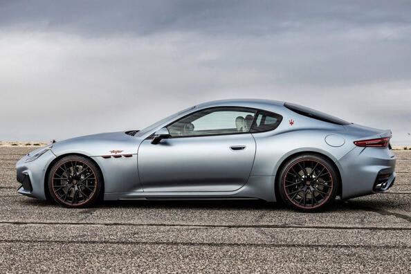 Recenzja luksusowego coupe II generacji Maserati GranTurismo Zdjęcie 3
