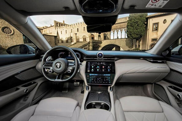 Recenzja luksusowego coupe II generacji Maserati GranTurismo Zdjęcie 6