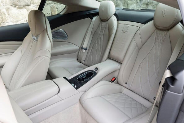 Recenzja luksusowego coupe II generacji Maserati GranTurismo Zdjęcie 8