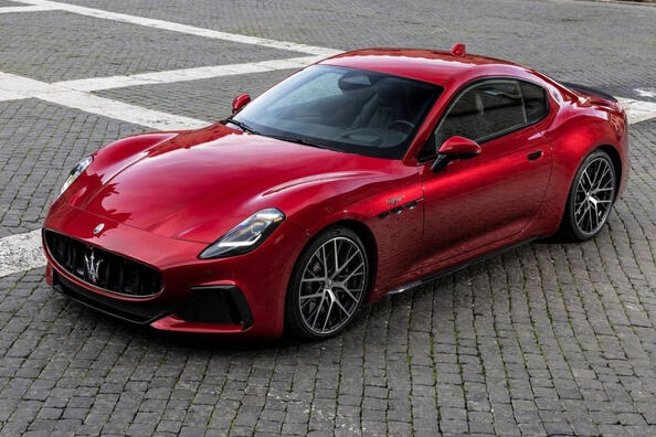 Recenzja luksusowego coupe II generacji Maserati GranTurismo Zdjęcie 1