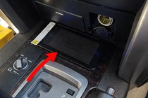 Toyota Land Cruiser 200 2007-2021 Zestaw Ladowania Bezprzewodowego do Telefonu (2007-2015) zdjęcia 2