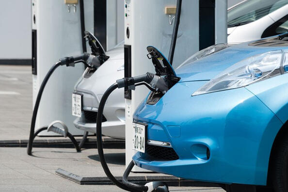 Jak wybrać nowy samochód elektryczny?