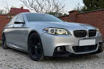 BMW 5 Series F10/F11 2010–2016 Nakładki progowe DPT V-1 (do progów M-Sport/M5, czarny połysk) zdjęcia 1