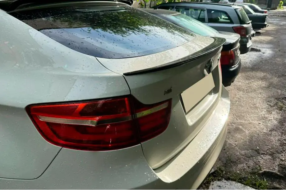 BMW X6 E71 2008–2014 Spoiler DPT (Czarny Połysk) Image