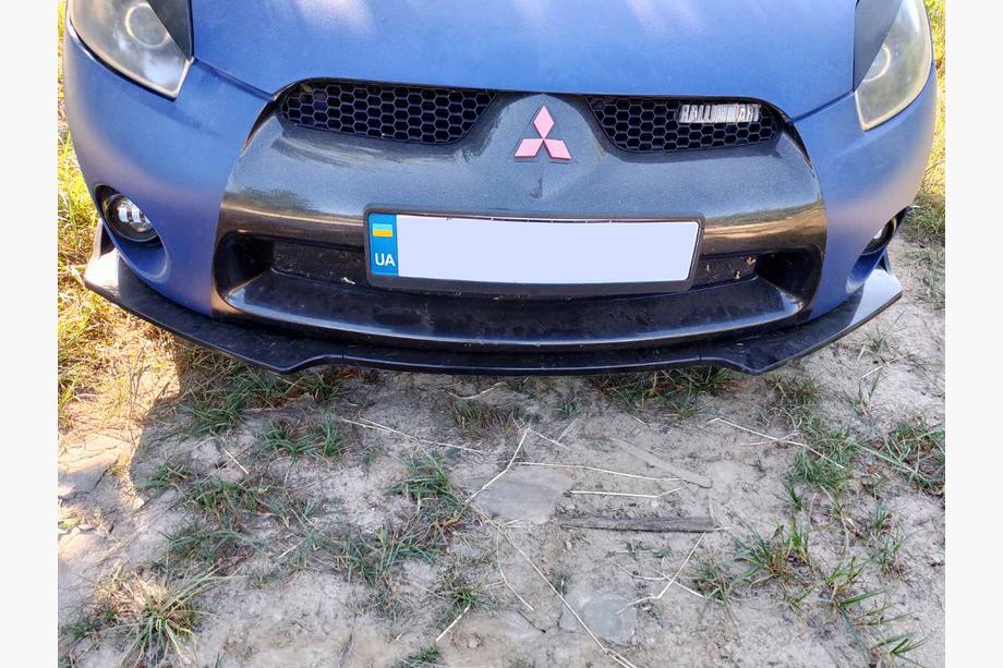 Uniwersalna dokładka przedniego zderzaka DPT V-1 (ABS, czarny połysk) Zdjęcia 4
