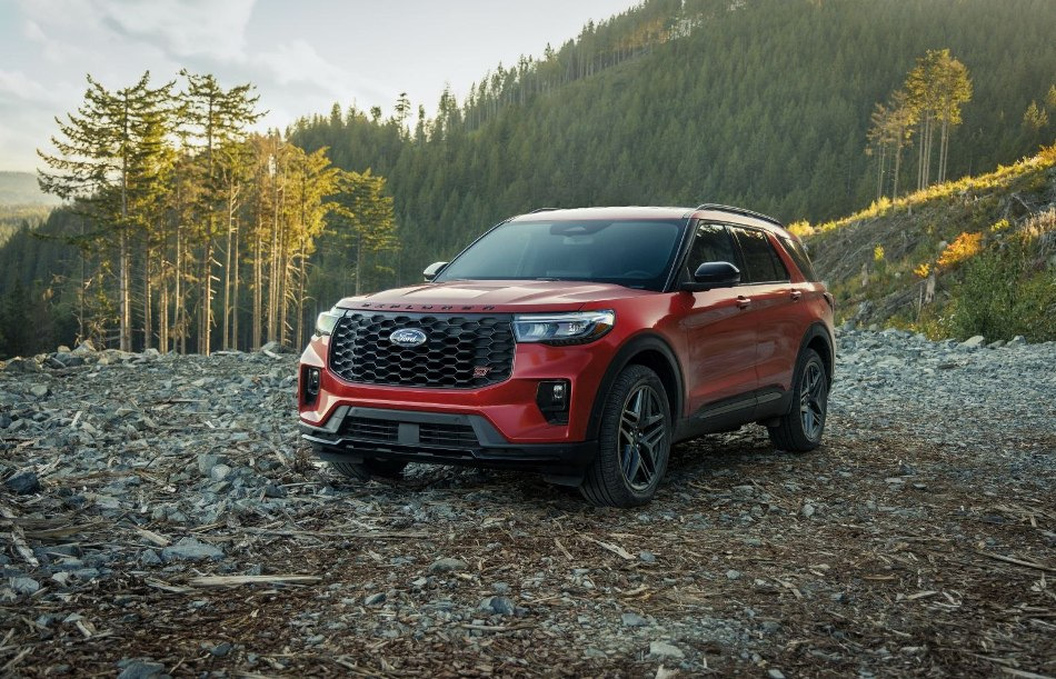 Recenzja zaktualizowanego amerykańskiego SUV-a Ford Explorer 2024