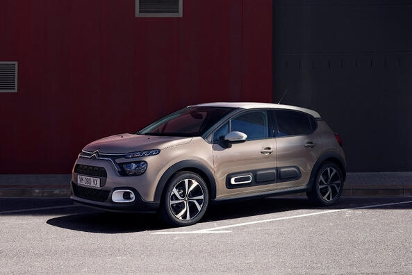 Recenzja zaktualizowanego miejskiego hatchbacka Citroen C3