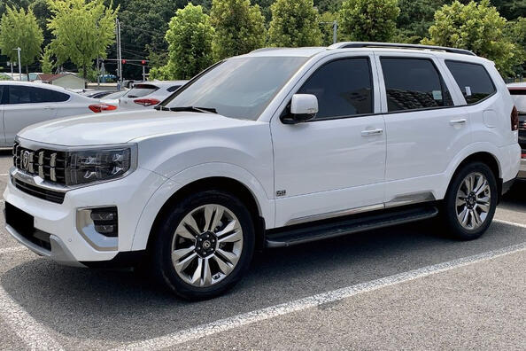Kia Mohave: recenzja zaktualizowanego pełnowymiarowego SUV-a