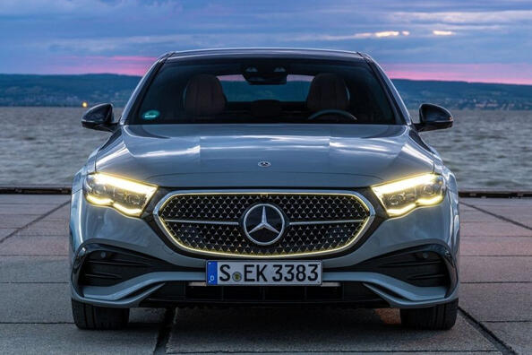 Przegląd Klasy E Mercedes-Benz 2023: nowy wymiar luksusu