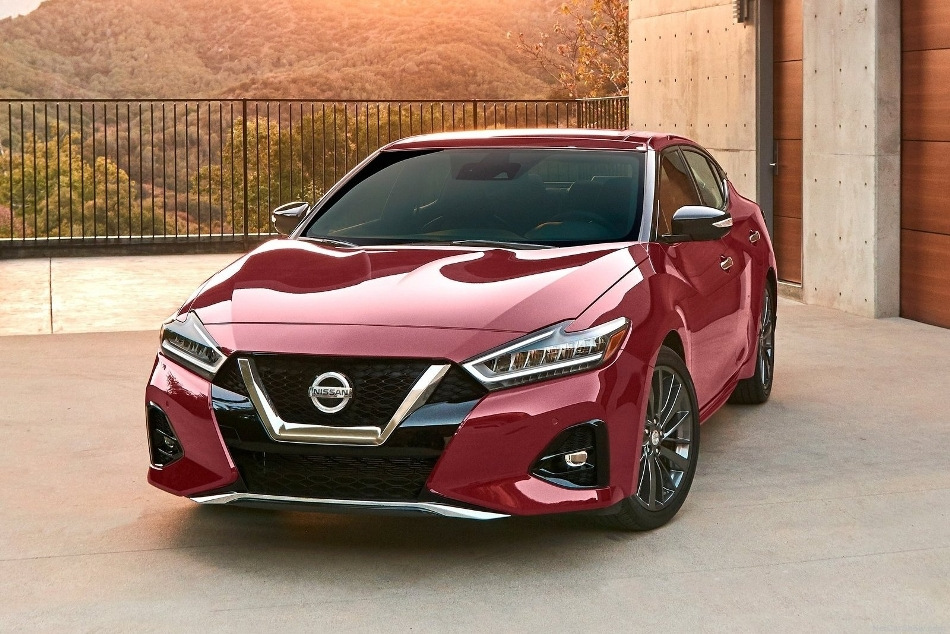 Recenzja wygodnego i eleganckiego sedana Nissan Maxima