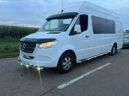 Mercedes Sprinter W907/W910 2018- Przedni dolny pałąk Shark zdjęcia 2