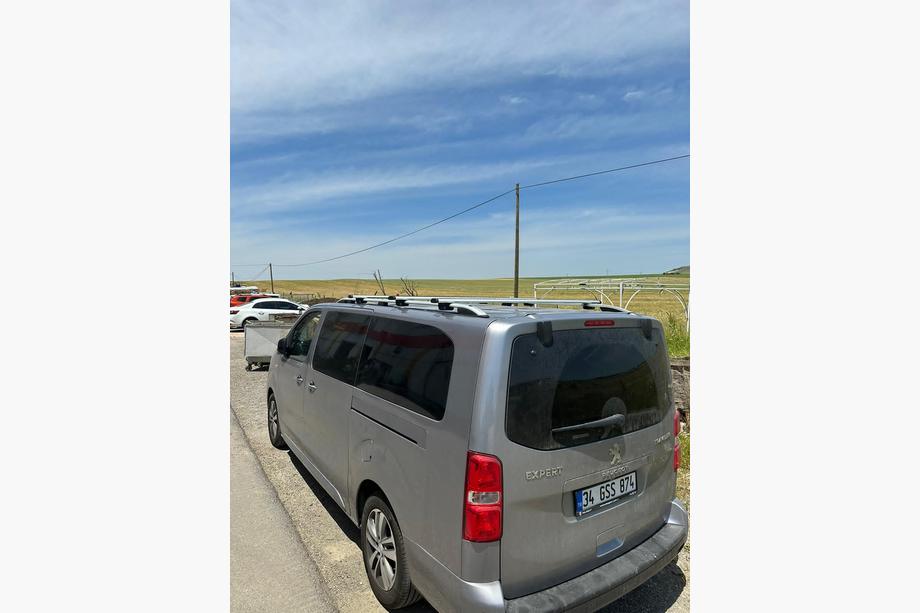Belki dachowe zamykane na klucz Skyport (2 szt.) (Tylko do relingów Skyport) Zdjęcia 14