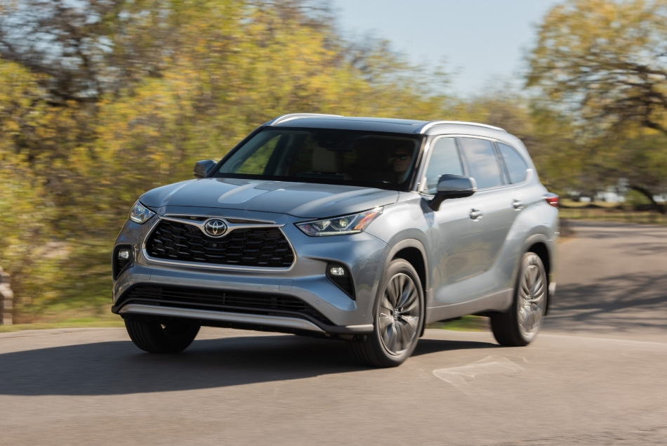 Recenzja Toyoty Highlander IV generacji: niezawodny rodzinny crossover