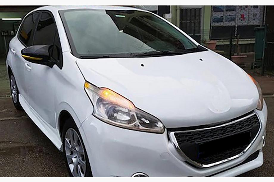 Peugeot 208 2012-2019 Nakładki na Lusterka BMW-Style (2 szt) Zdjęcia 6