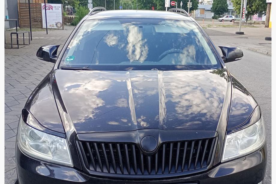 Skoda Octavia II A5 2010-2013 Nakładki na Lusterka BMW-Style (2 szt) Zdjęcia 11