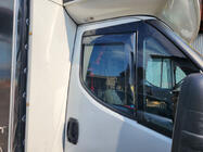 Iveco Daily 2014- Wkładane owiewki szyb (przyciemniane, 2 szt., Cagatay) zdjęcia 3