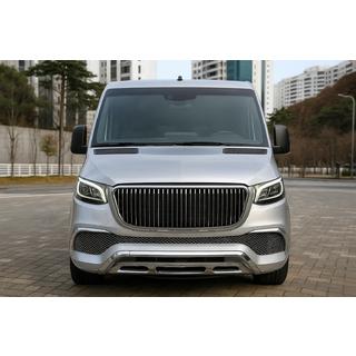 Przedni zderzak z grillem (Maybach) zdjęcia 1